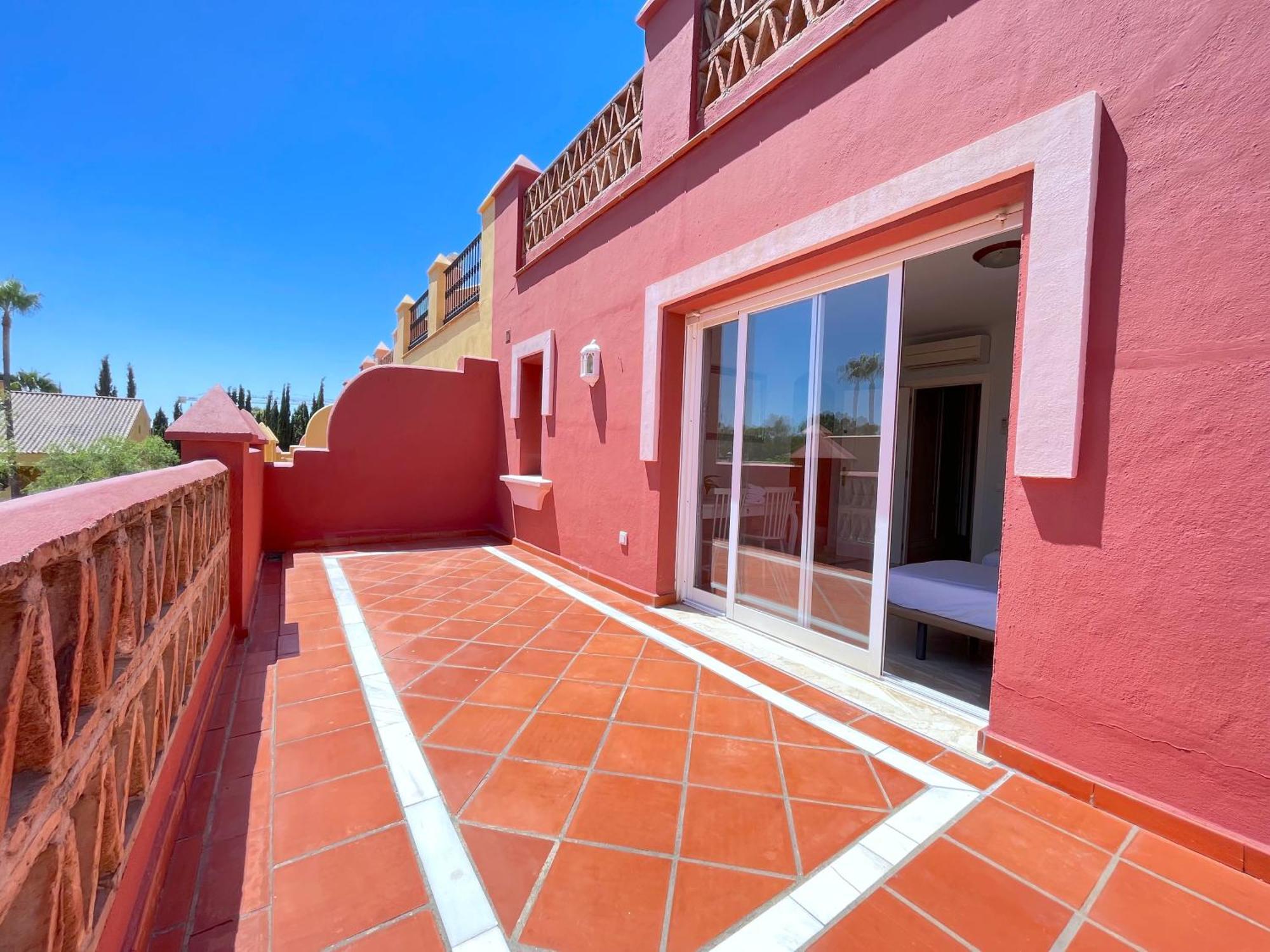 Casa de férias Charming House With Pool, Close To The Sea *